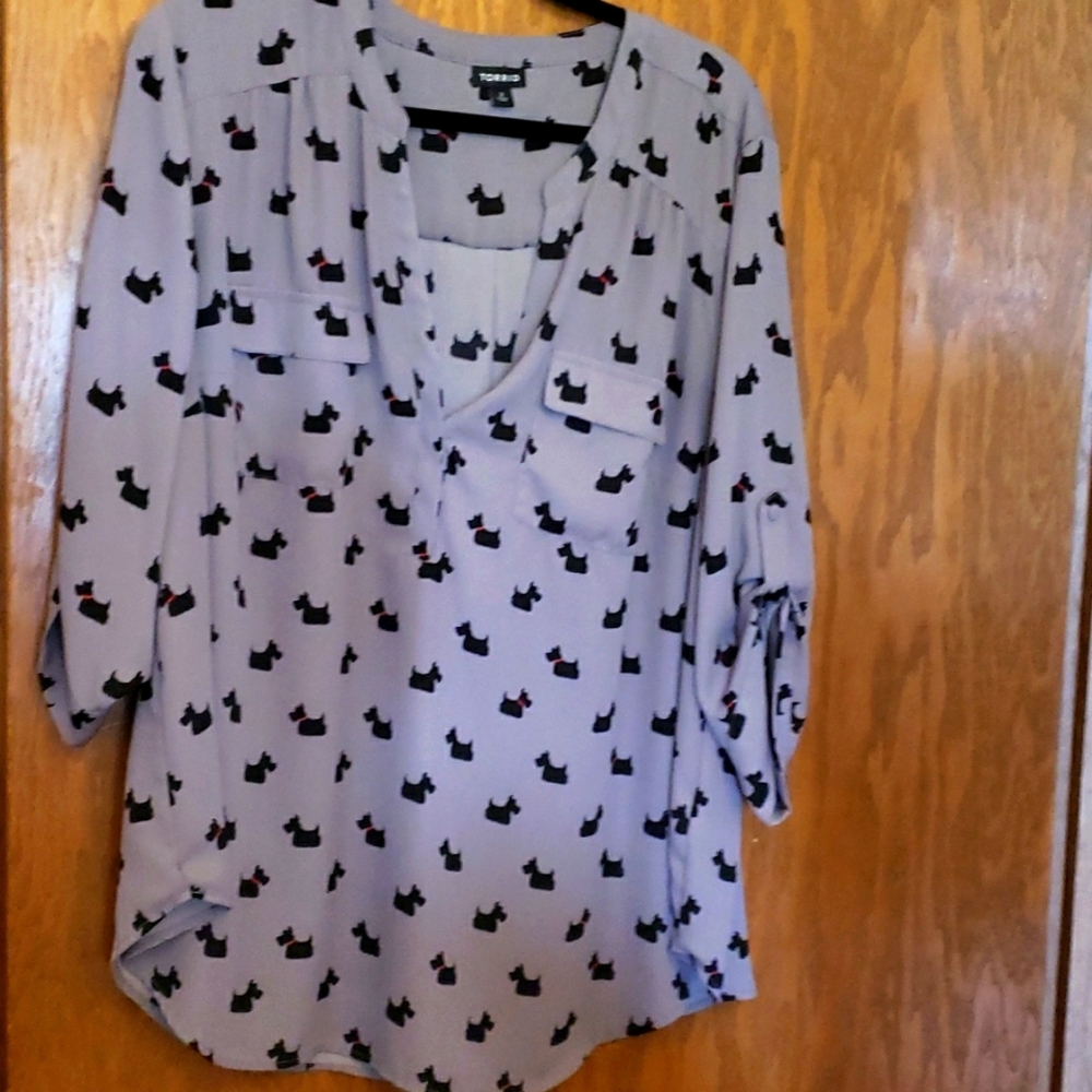 Torrid size 2 blouse